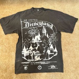 NWOT Disneyland Graphic Tee Size Small